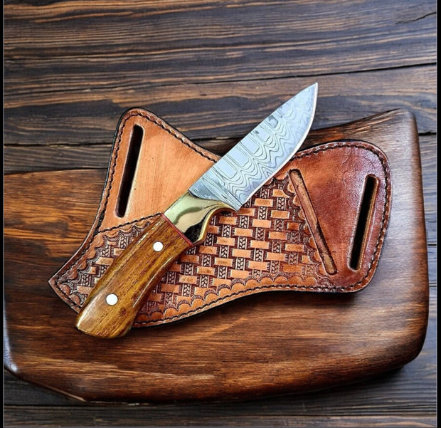 Western Fixed Blade Knife – Handmade Damascus Steel with Rosewood Handle & Leather Sheath